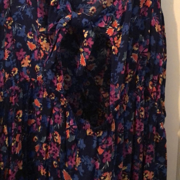 NWT Forever 21 plus floral dress - Picture 3 of 3